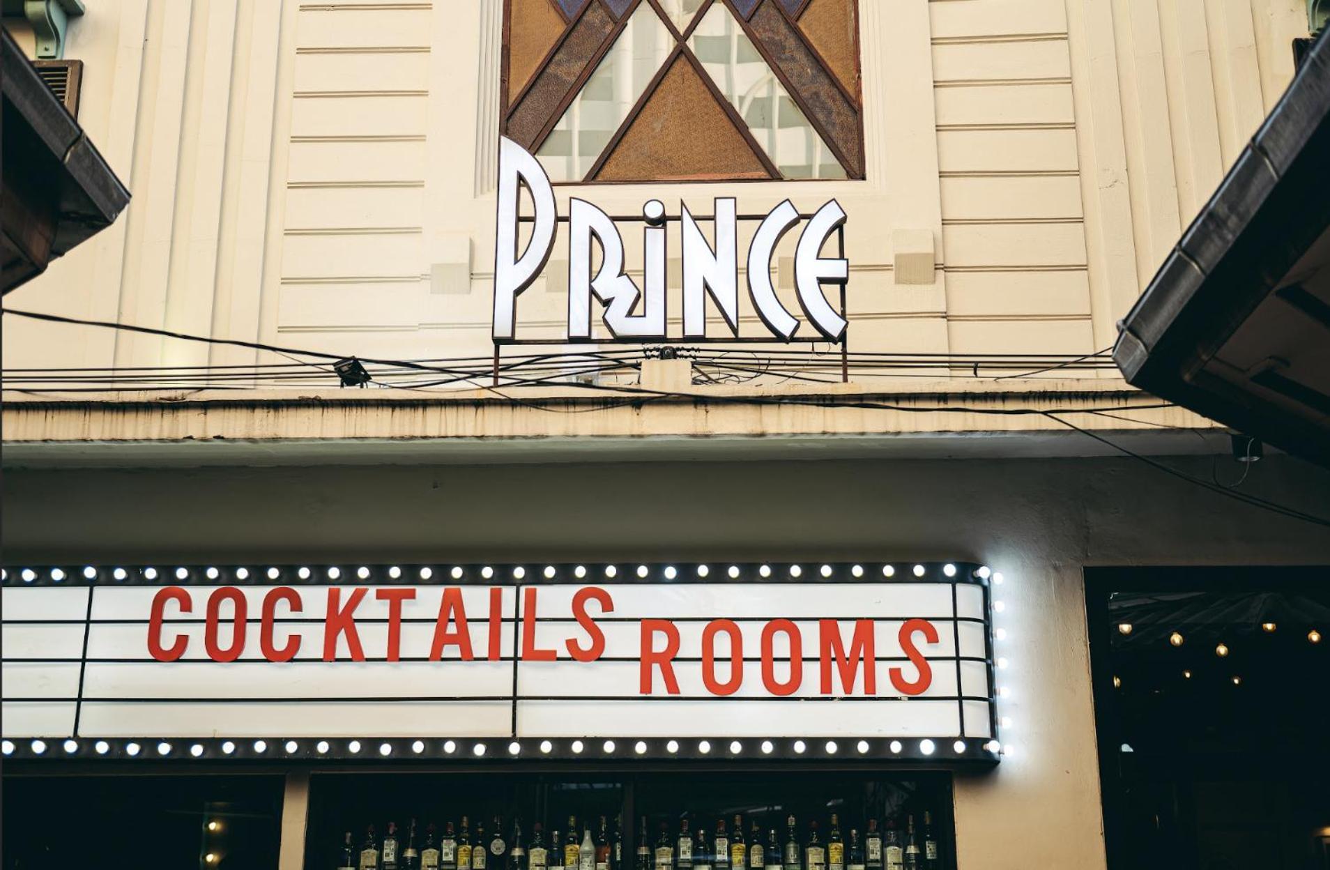 Prince Theatre Heritage Stay Hostel - Silom Bangkok Exterior foto