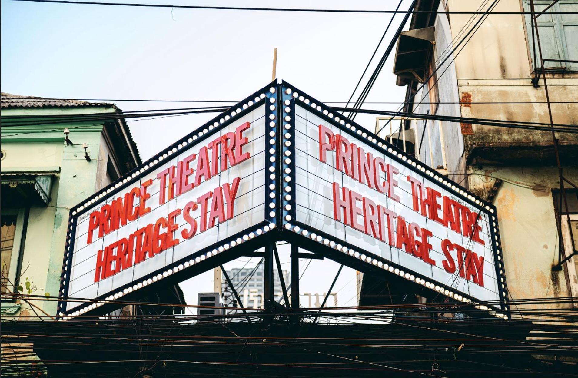 Prince Theatre Heritage Stay Hostel - Silom Bangkok Exterior foto